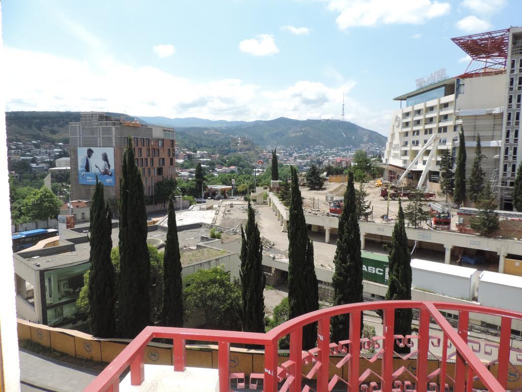 Begi Hotel Tbilisi Luaran gambar