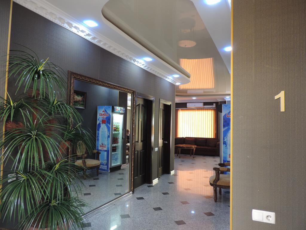 Begi Hotel Tbilisi Luaran gambar