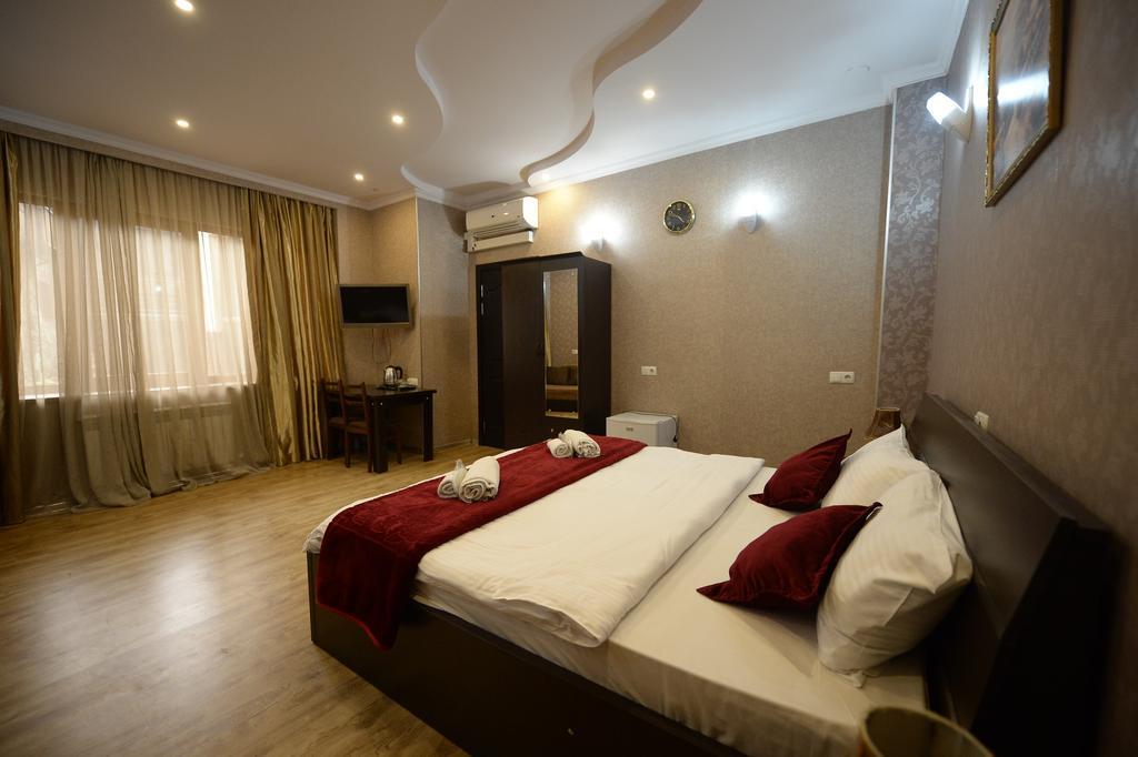 Begi Hotel Tbilisi Luaran gambar