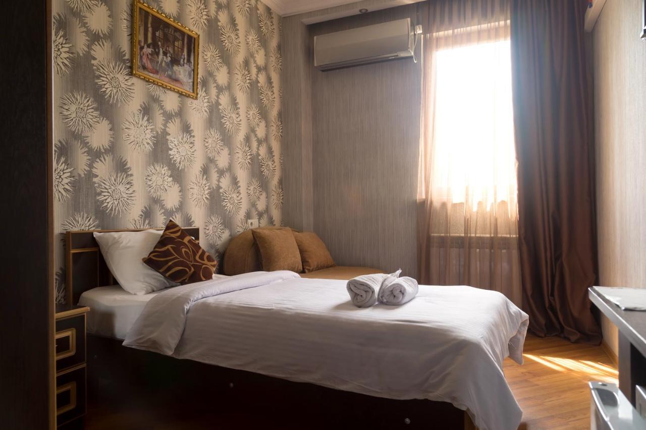 Begi Hotel Tbilisi Luaran gambar