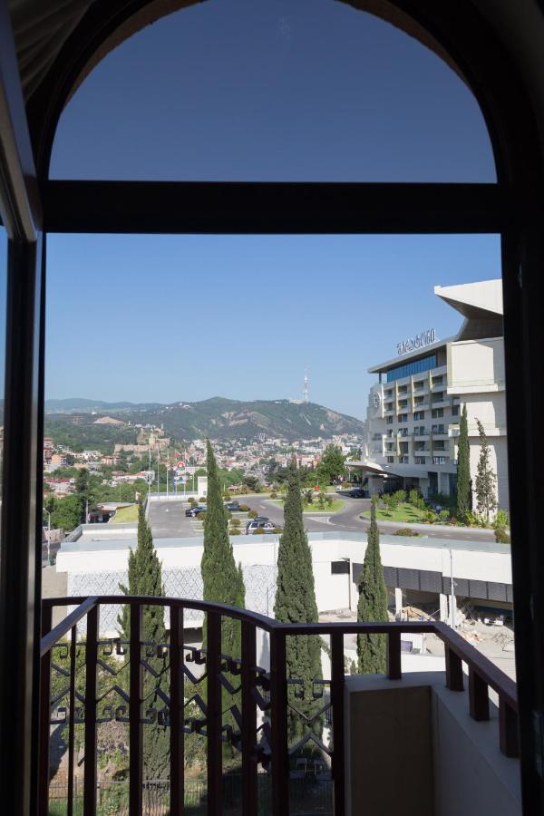 Begi Hotel Tbilisi Luaran gambar
